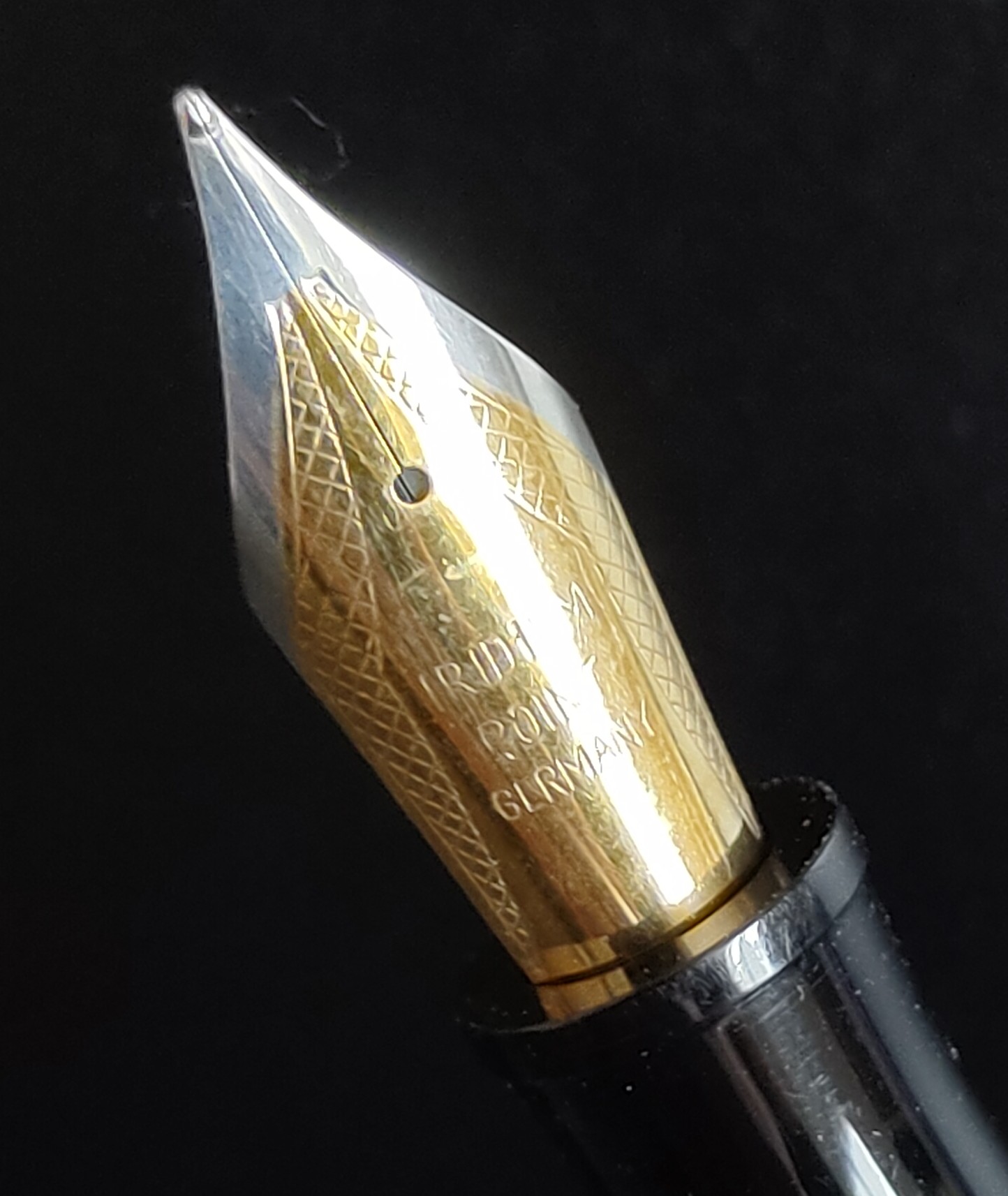 PLUME(Résine inclusion cannelle) – Image 2